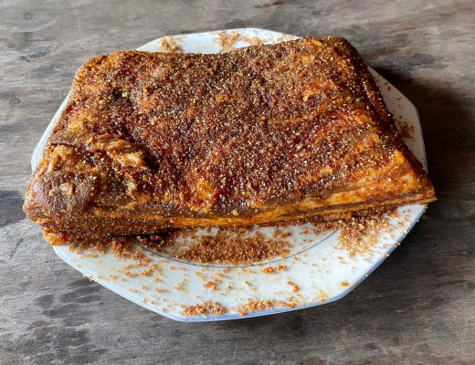 Buikspek na marineren uit koelkast