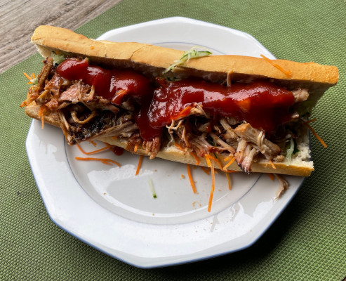 Pulled Buikspek op broodje