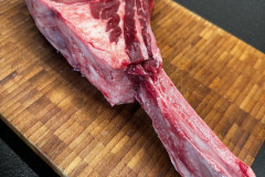 Tomahawk Steak