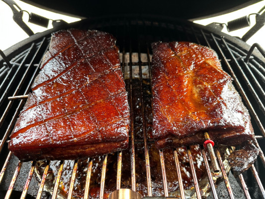 Buikspek klaar van de BBQ