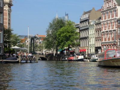 Hangbrug Grachten Amsterdam