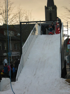 Denise boven op Sneeuw Helling