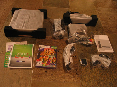 Uitgepakte XBox 250 GB + Kinect Kit