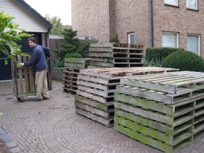 Pallets op Oprit