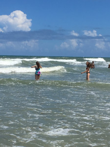 Denise en Melissa in Zee