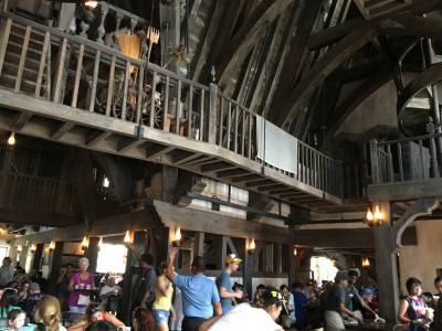 Three Broomsticks Vreetschuur