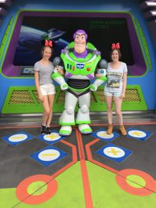 Op de foto met Buzz Lightyear