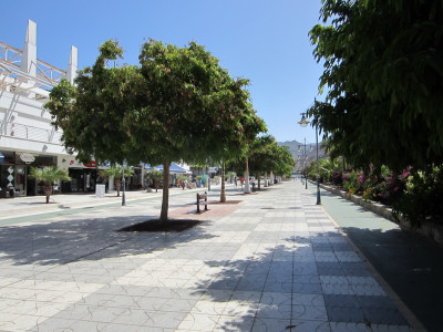 Boulevard naar Haven Puerto de Mogan