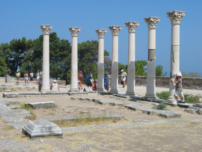 Pilaren bij Asklepieion