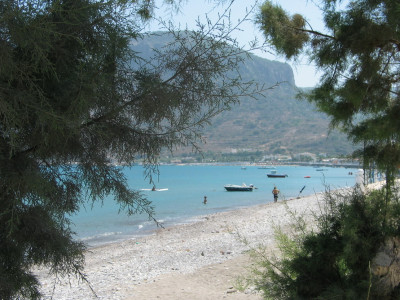 Strand Kamari