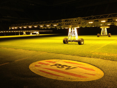 Lampen boven Veld