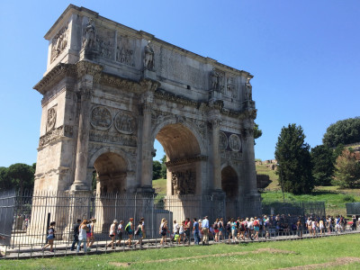 Zuil bij Colloseum