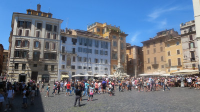 Plein bij Pantheon