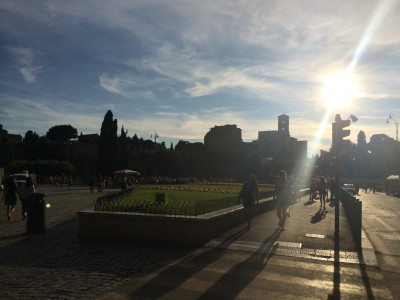 Op weg naar Coloseum in de Avond