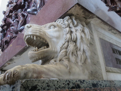 Versierde Kist Vaticaan Museum