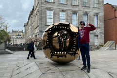 Gids Owen bij Trinity College