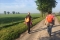 Jacqueline en Julia tijdens Wandeltocht 25 km Achtmaal