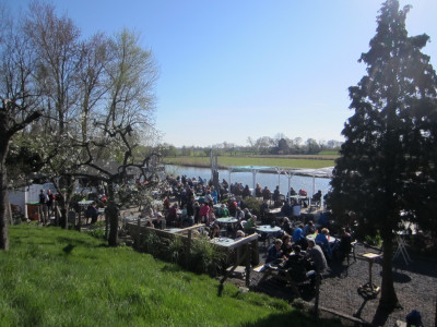 Terrasje langs de bloesemtocht route