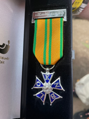 Zilveren 4Daagsekruis