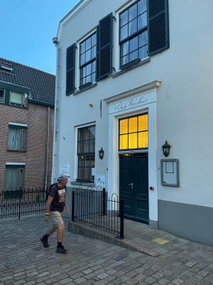 Weeshuis voor Ontbijt en Diner