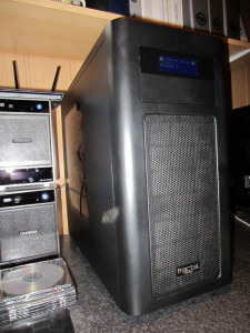 ZFS Server met LCD Display
