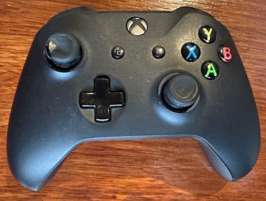 01-XBox-One-Controller